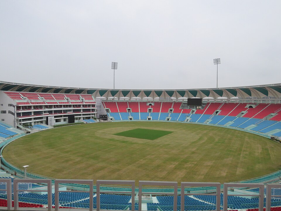 Ekana Stadium Lucknow Pitch Report 2026 — Batting or Bowling?