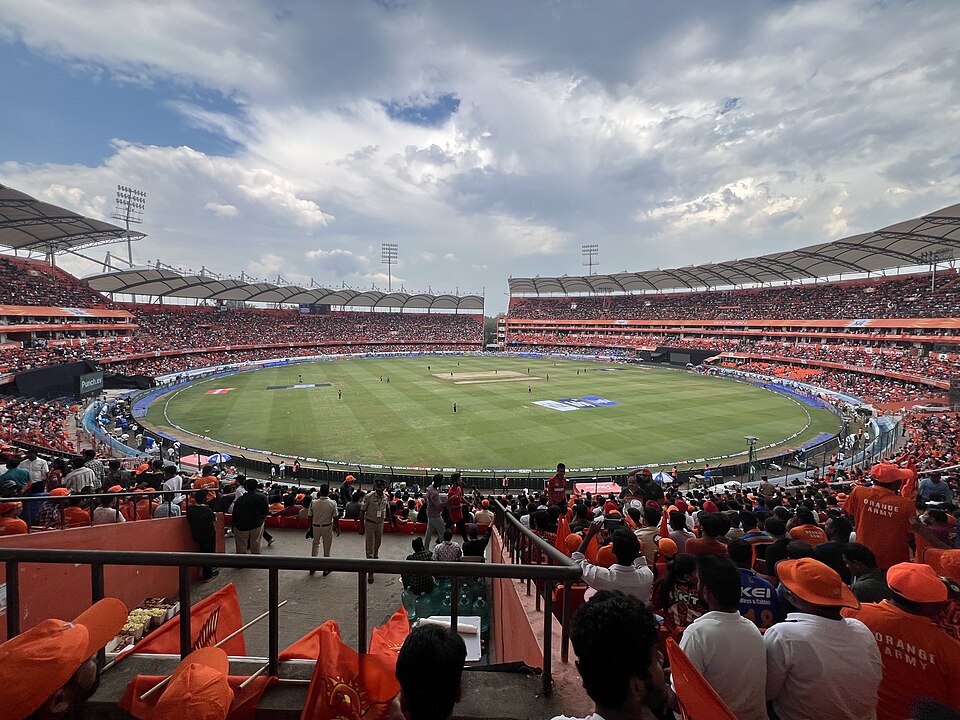 Rajiv Gandhi Stadium Pitch Report 2026 — Batting or Bowling?